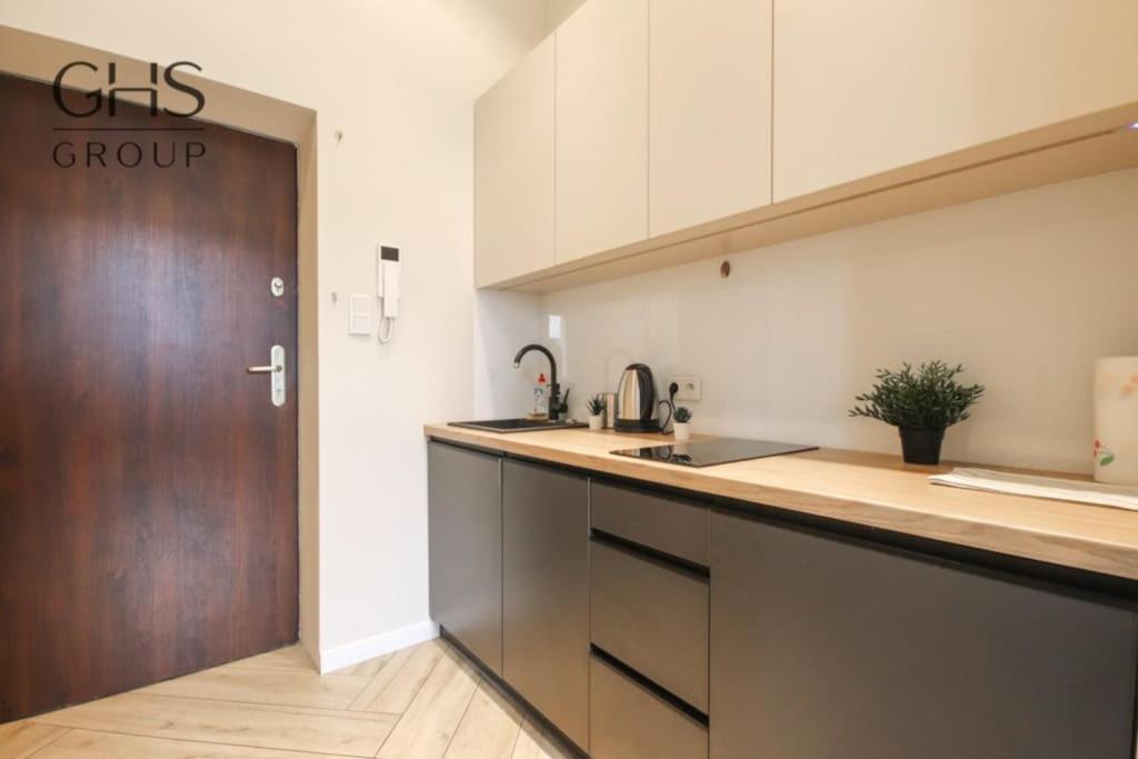 Piekny Apartament W Zabytkowej Kamienicy Cracovia Esterno foto